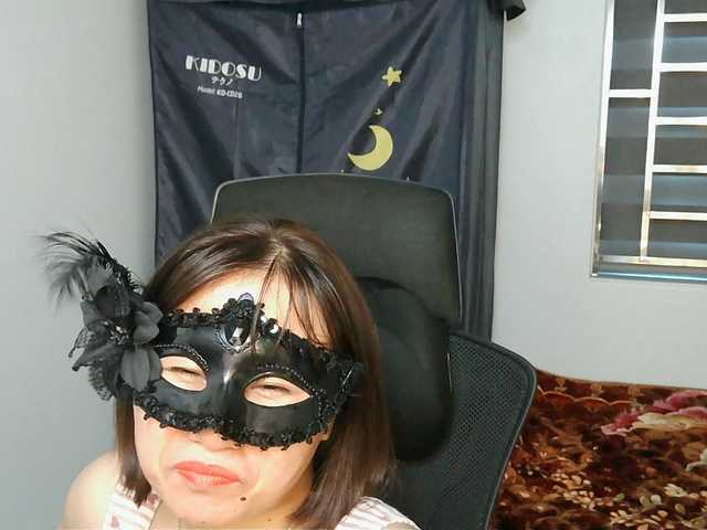 girl30slutty live cam on BongaCams