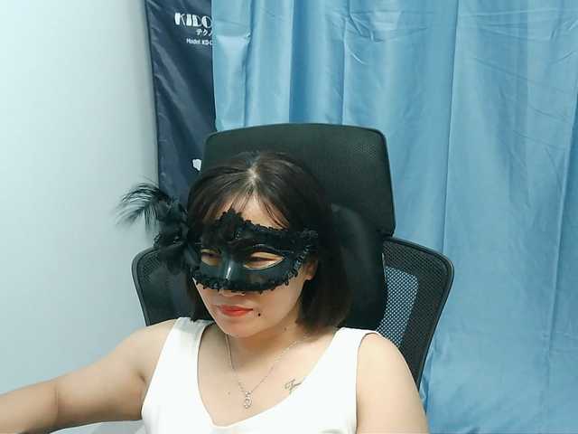 girl30slutty live cam on BongaCams
