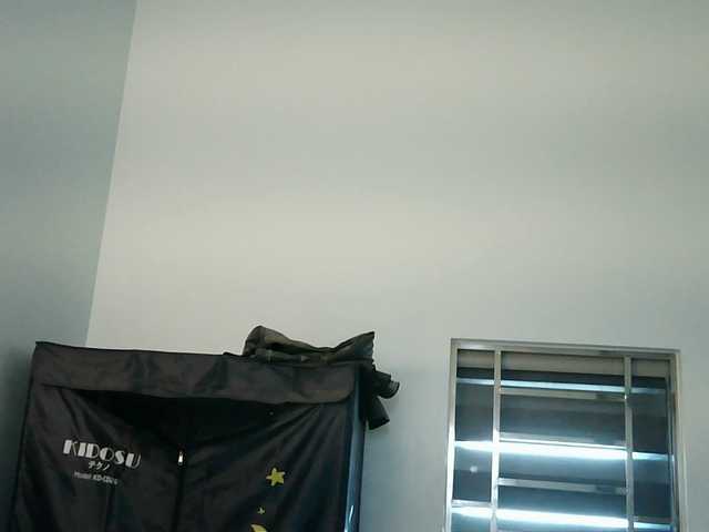 girl30slutty live cam on BongaCams