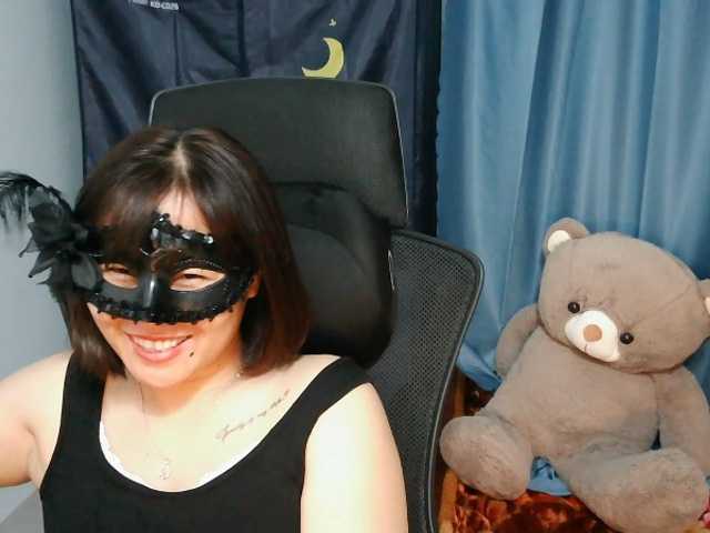 girl30slutty live cam on BongaCams