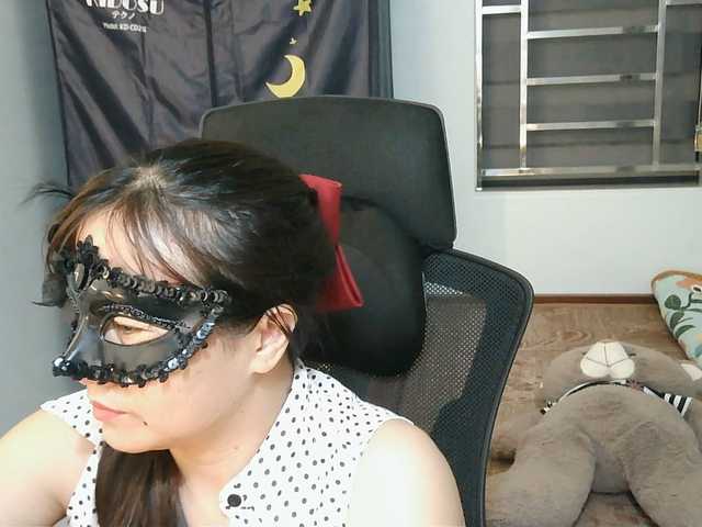 girl30slutty live cam on BongaCams