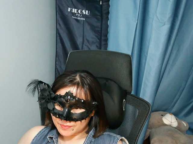 girl30slutty live cam on BongaCams