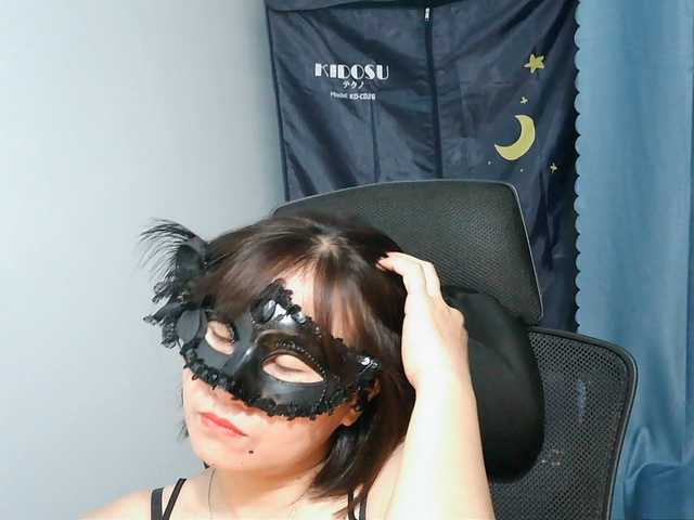 girl30slutty live cam on BongaCams