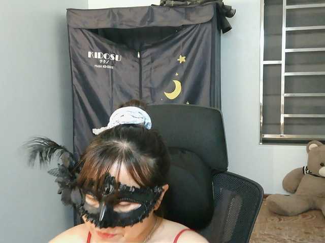 girl30slutty live cam on BongaCams