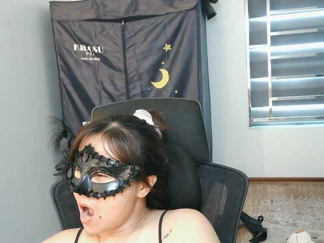girl30slutty live webcam show