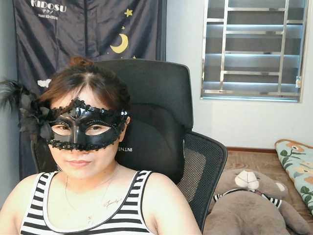 girl30slutty live cam on BongaCams