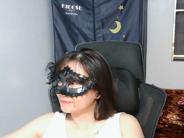 girl30slutty live cam on BongaCams