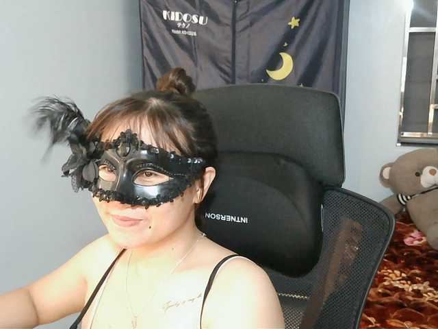 girl30slutty live cam on BongaCams