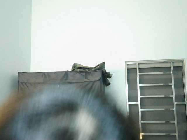girl30slutty live webcam show