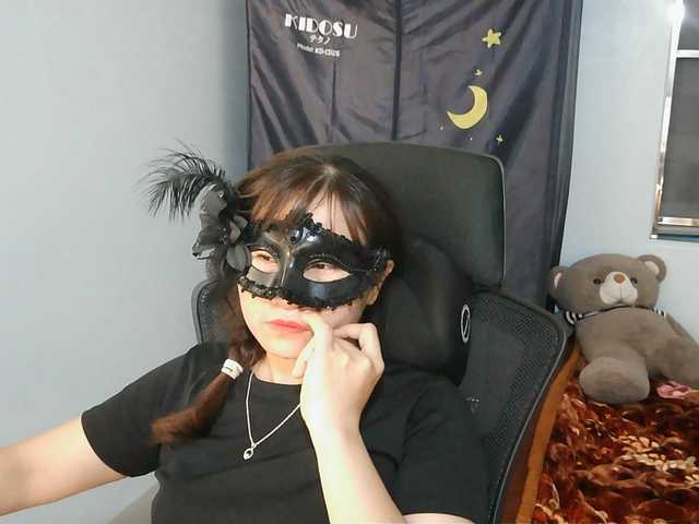 girl30slutty live cam on BongaCams