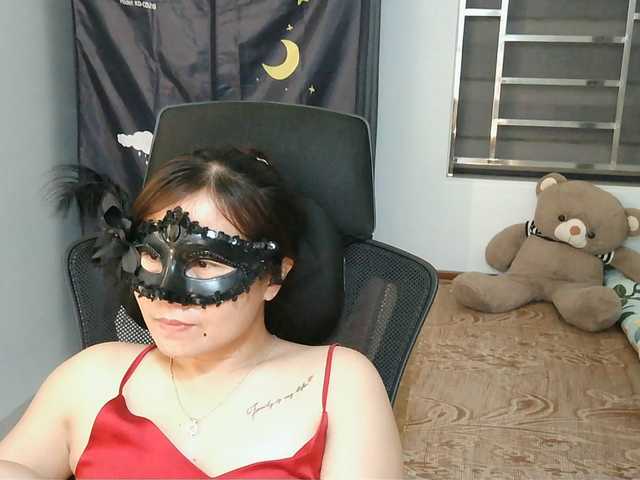girl30slutty live webcam show