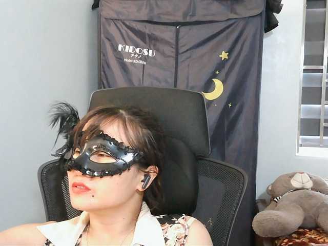 girl30slutty live cam on BongaCams