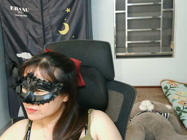 girl30slutty live webcam show