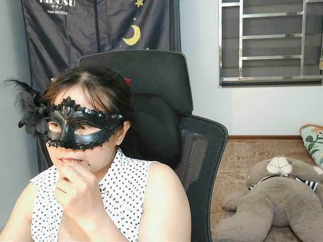 girl30slutty live cam on BongaCams