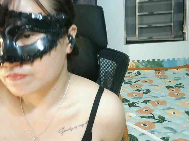 girl30slutty webcam