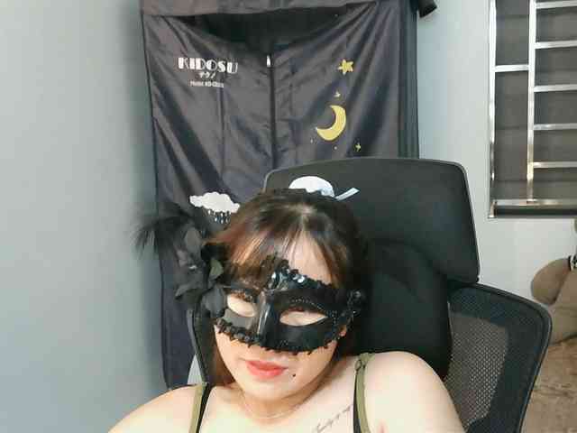girl30slutty webcam