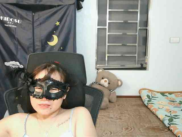 girl30slutty webcam