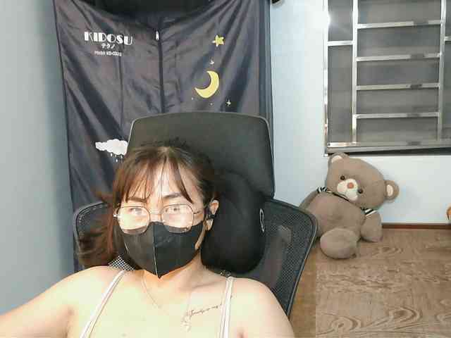 girl30slutty webcam