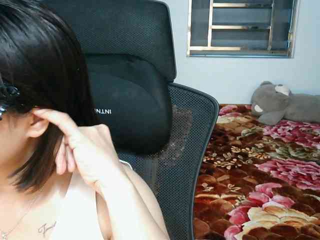 girl30slutty webcam