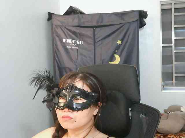girl30slutty webcam