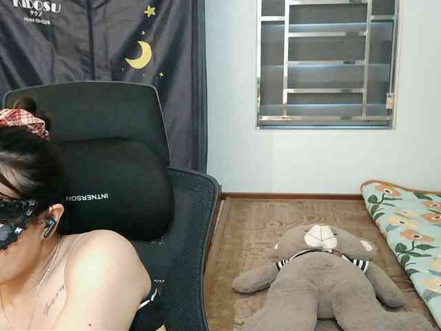 girl30slutty webcam