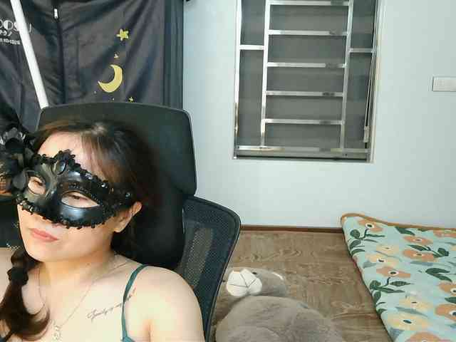 girl30slutty webcam
