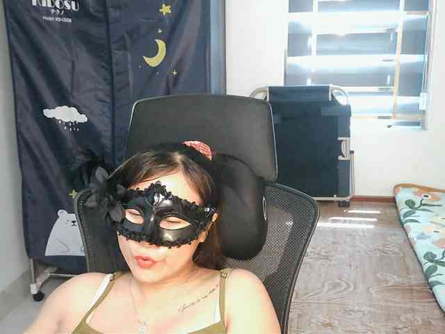 girl30slutty webcam
