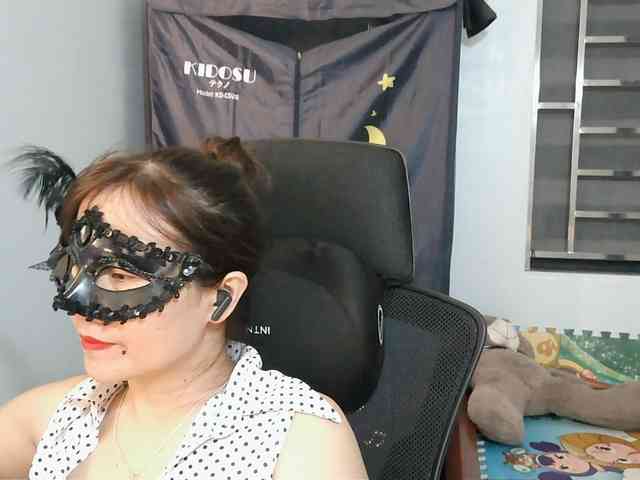 girl30slutty webcam