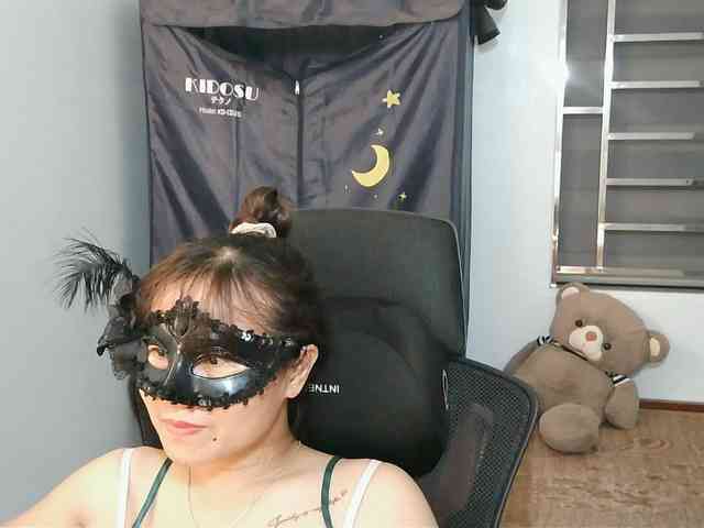 girl30slutty webcam