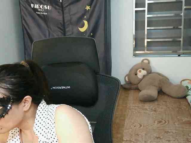 girl30slutty webcam