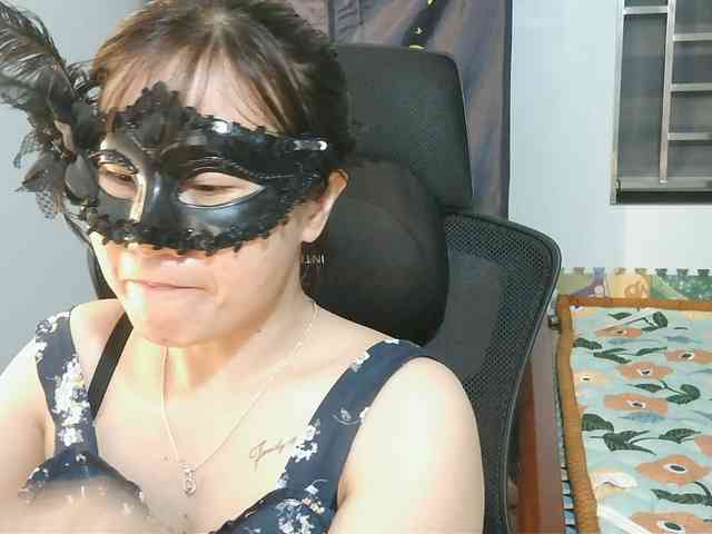 girl30slutty webcam