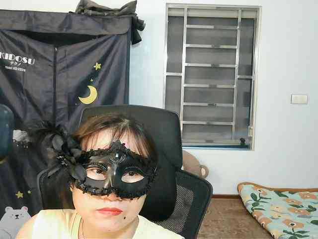 girl30slutty webcam