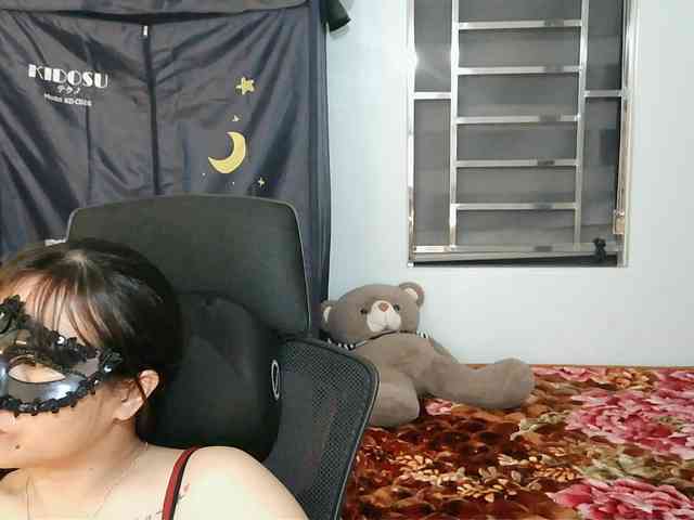 girl30slutty webcam