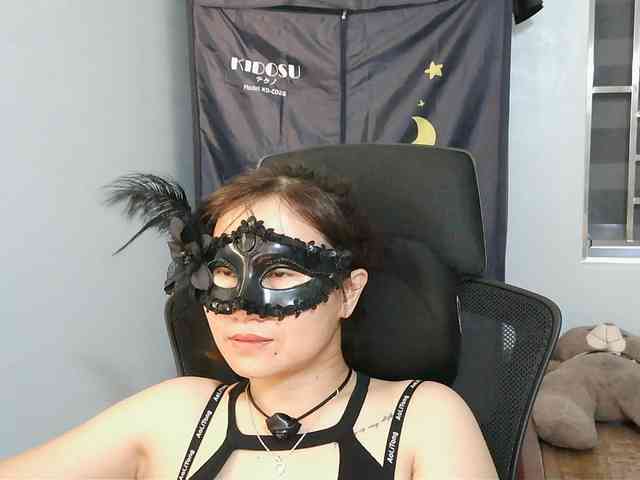 girl30slutty webcam