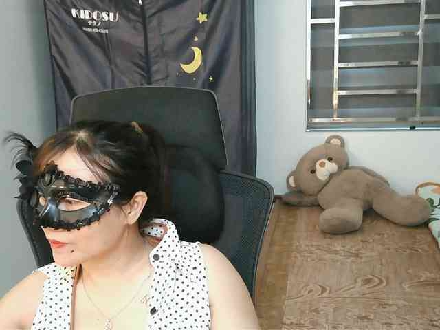 girl30slutty webcam