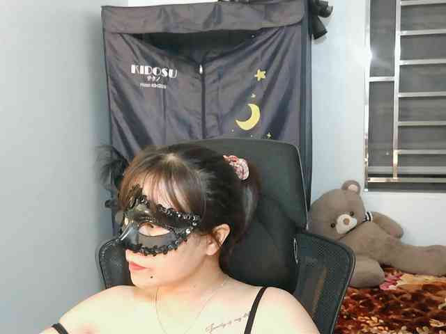 girl30slutty webcam