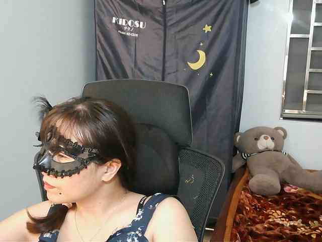 girl30slutty webcam