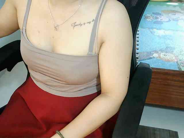 girl30slutty webcam