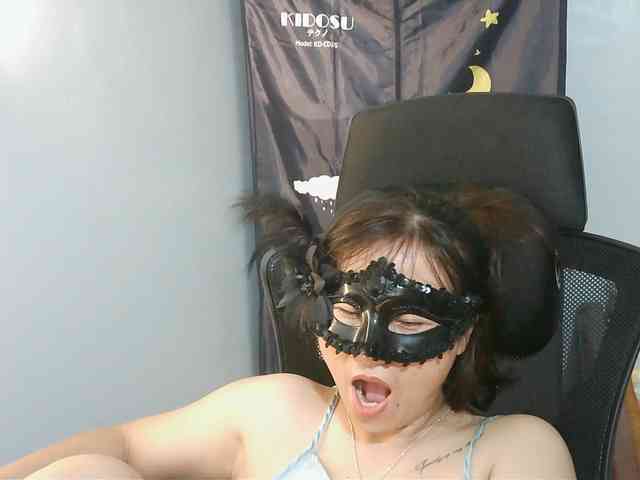 girl30slutty webcam