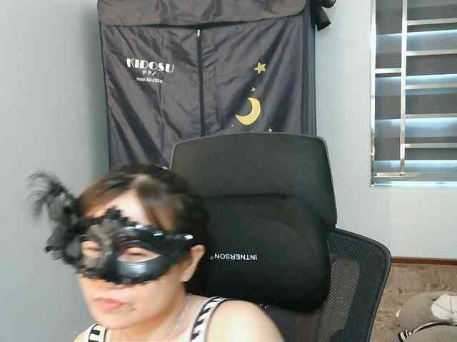 girl30slutty webcam