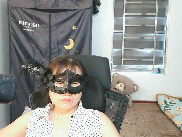 girl30slutty webcam