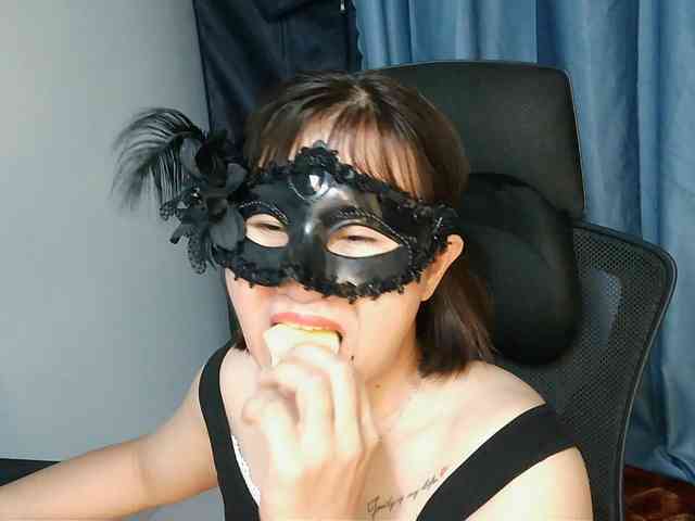 girl30slutty webcam