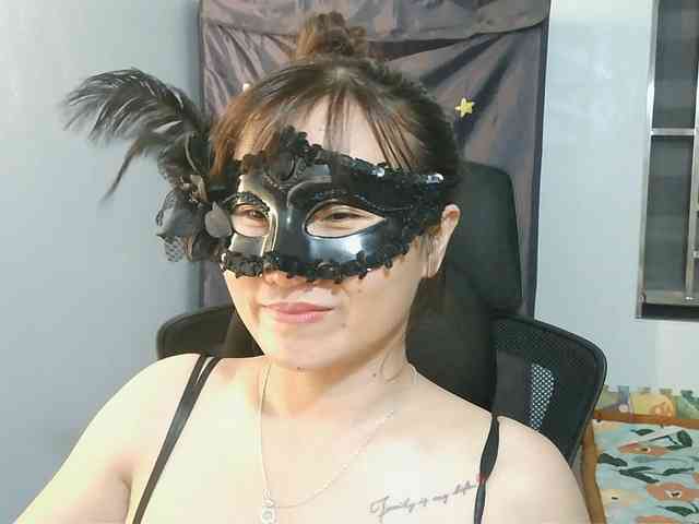 girl30slutty webcam
