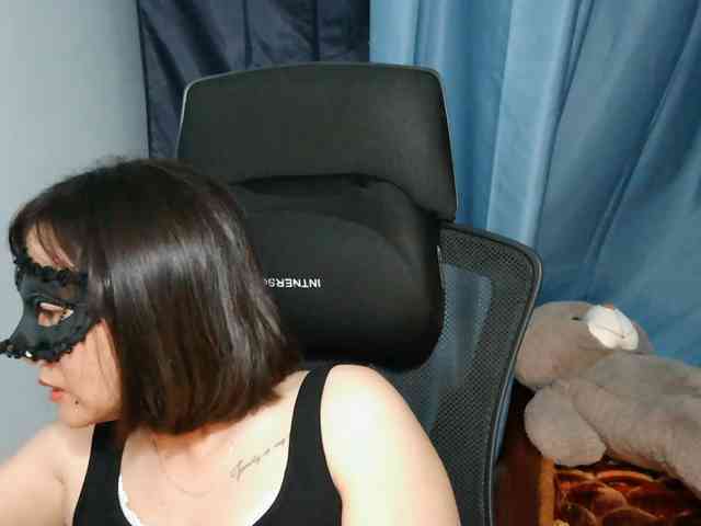 girl30slutty webcam