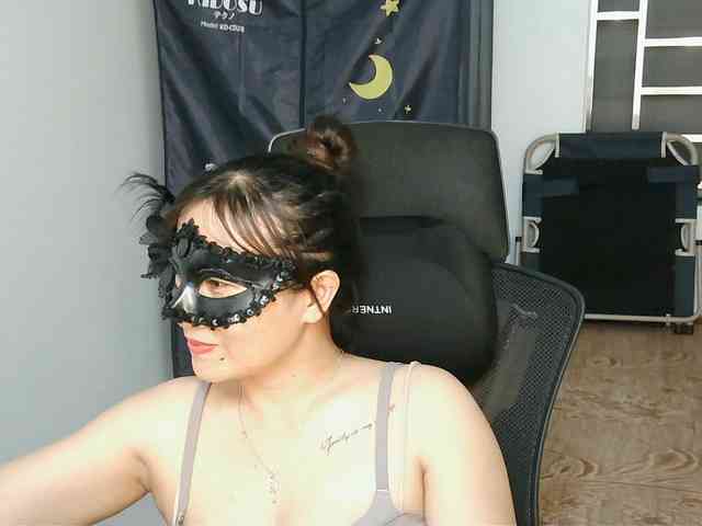 girl30slutty webcam
