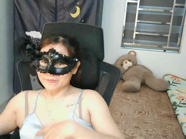 girl30slutty webcam