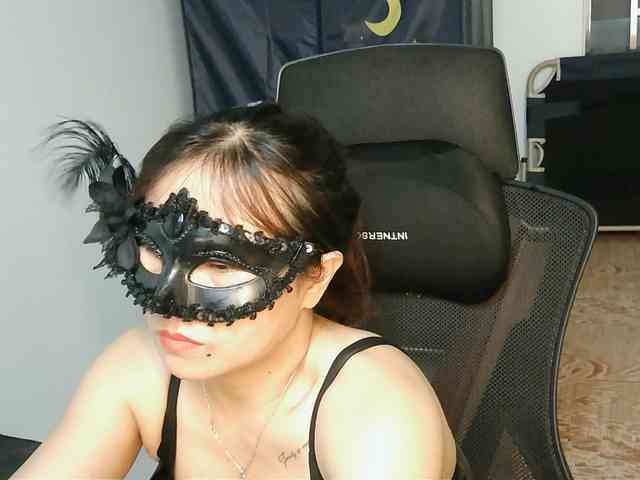 girl30slutty webcam