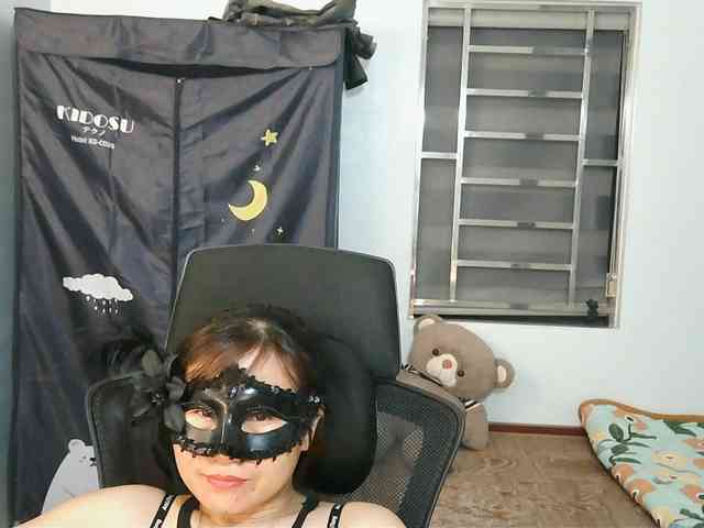 girl30slutty webcam