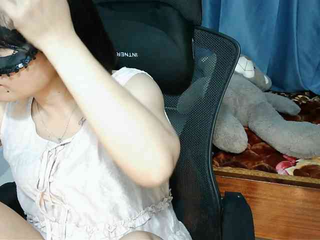 girl30slutty webcam