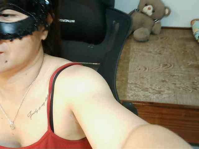 girl30slutty webcam